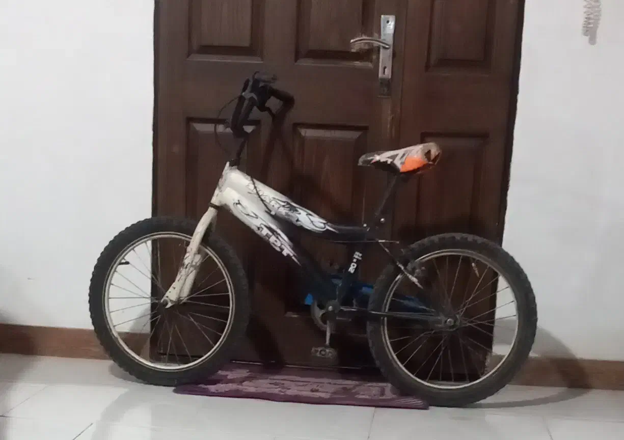 دوچرخه سالم سایز بیست|دوچرخه، اسکیت، اسکوتر|رشت, حمیدیان|دیوار