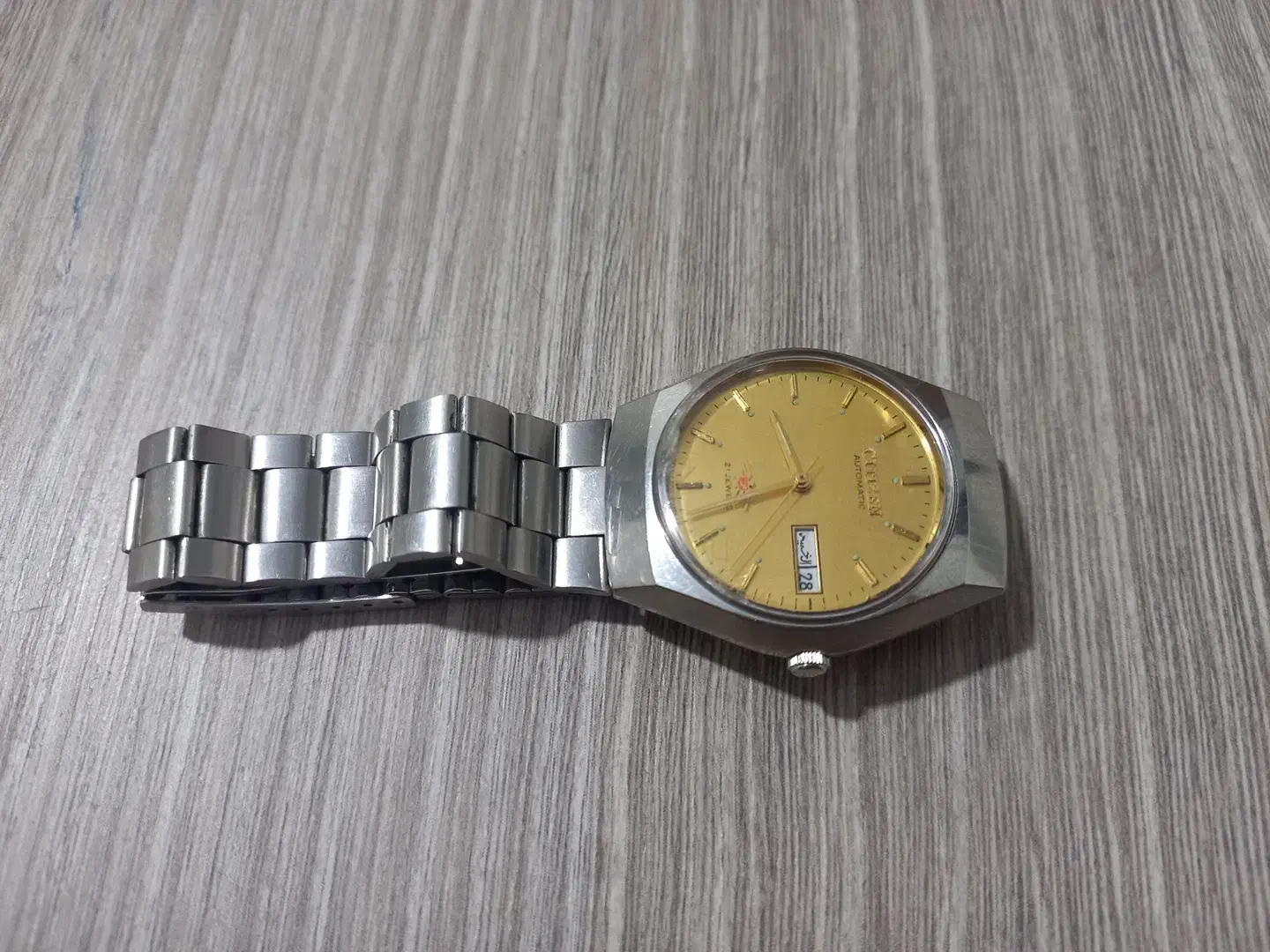 دو عدد ساعت کلاسیک اورجینال سیکو ۵ و سیتیزن|ساعت|تهران, خواجه نظام الملک|دیوار