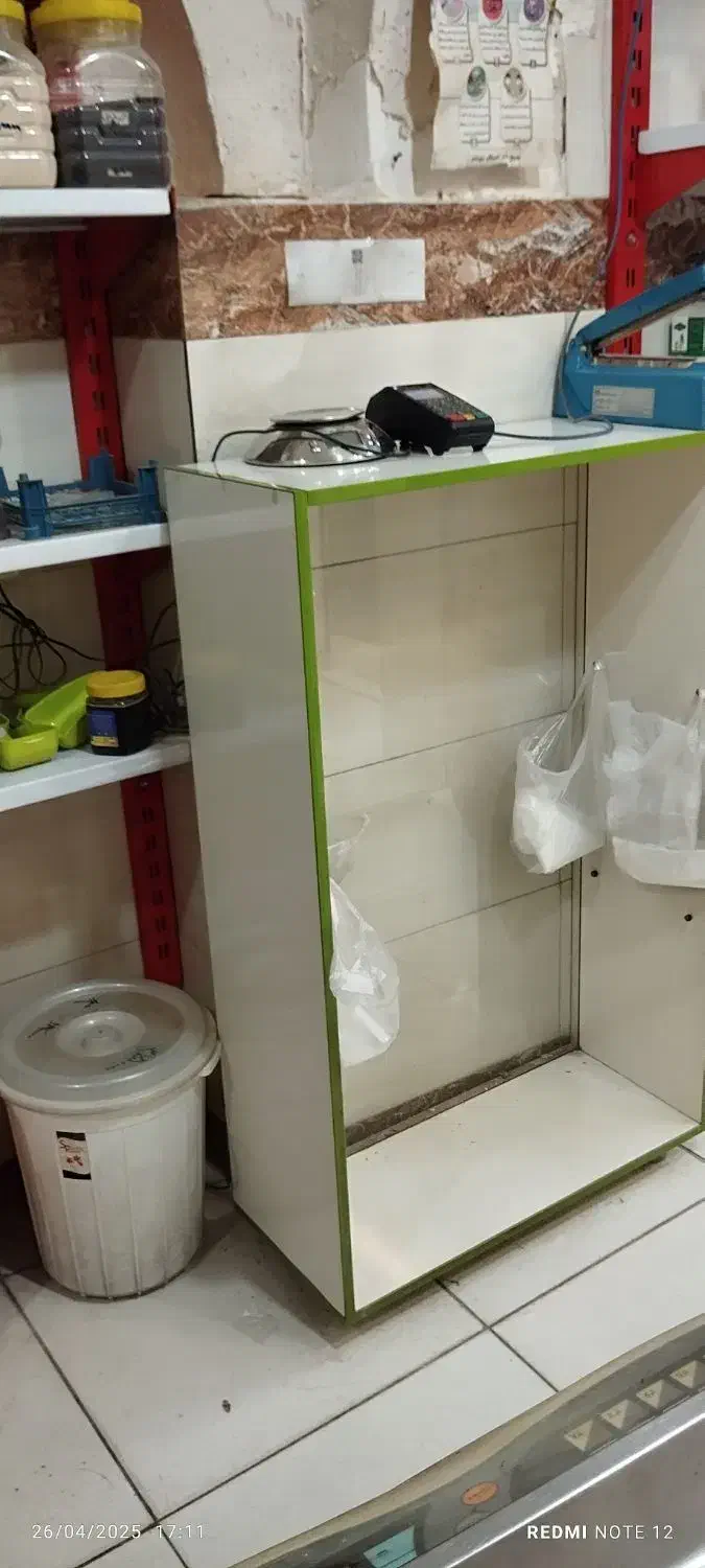 فروش دو عدد ویترین ام دی اف|بوفه، ویترین، کنسول|شوشتر, |دیوار