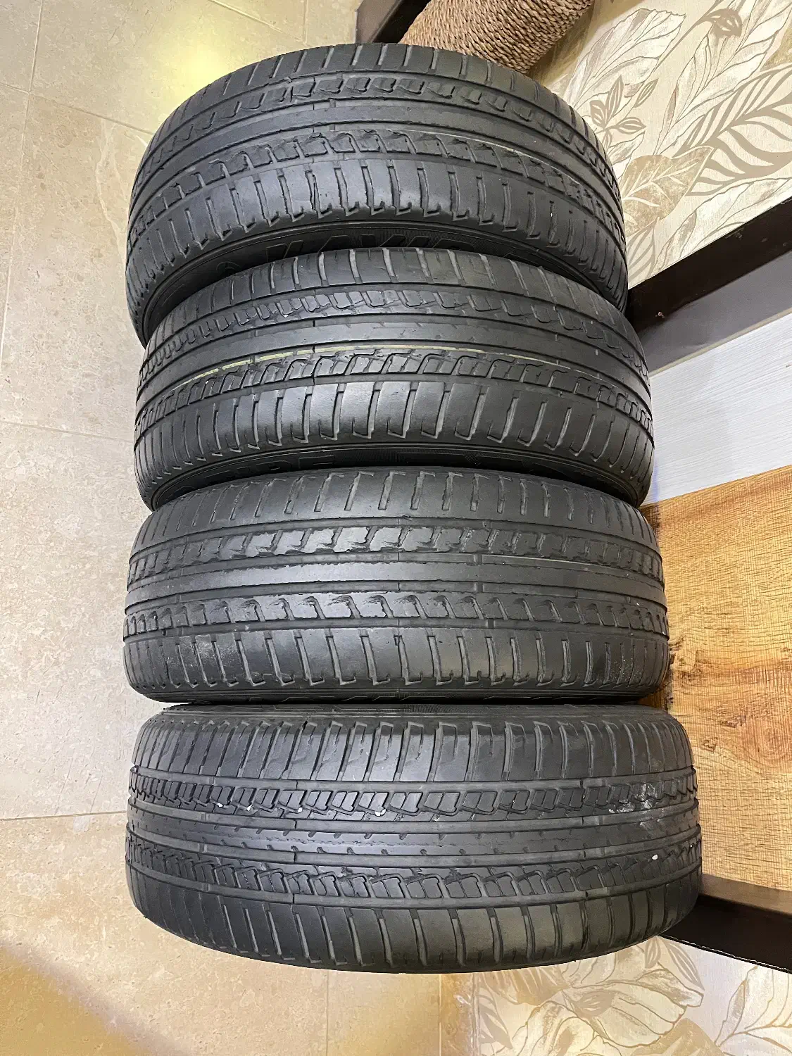 لاستیک ۲۰۵/۶۰/۱۵|قطعات یدکی و لوازم جانبی|رشت, گلسار|دیوار