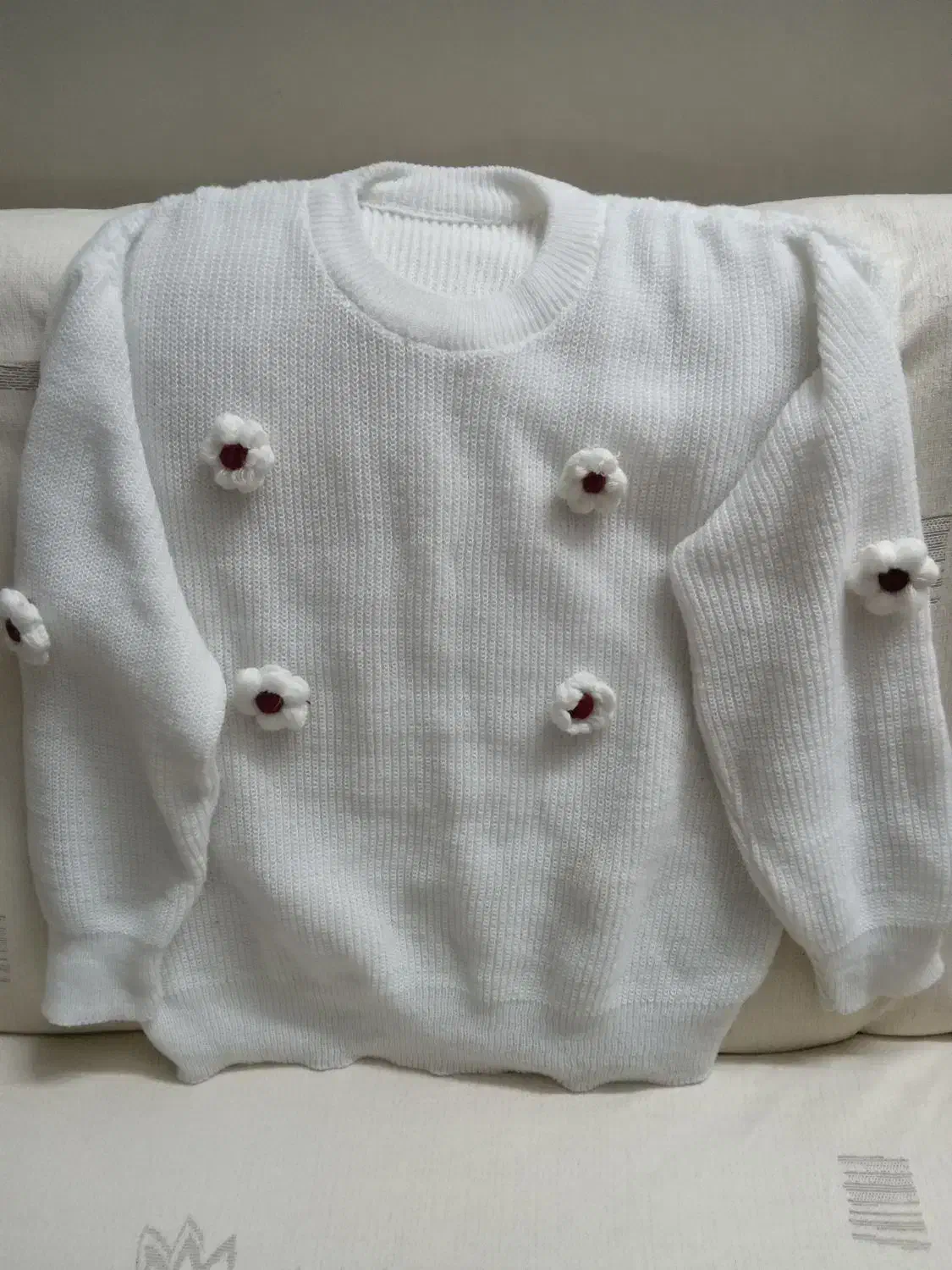 بافت نو|لباس|تهران, قیام|دیوار