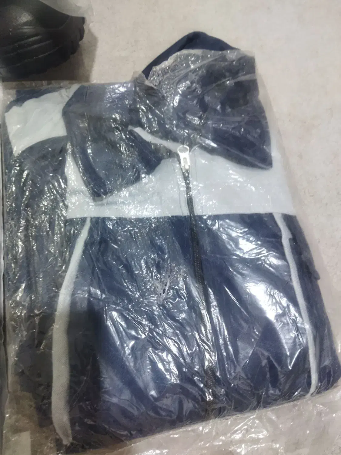 کفش کارولباس کار|کیف، کفش، کمربند|لیکک, |دیوار