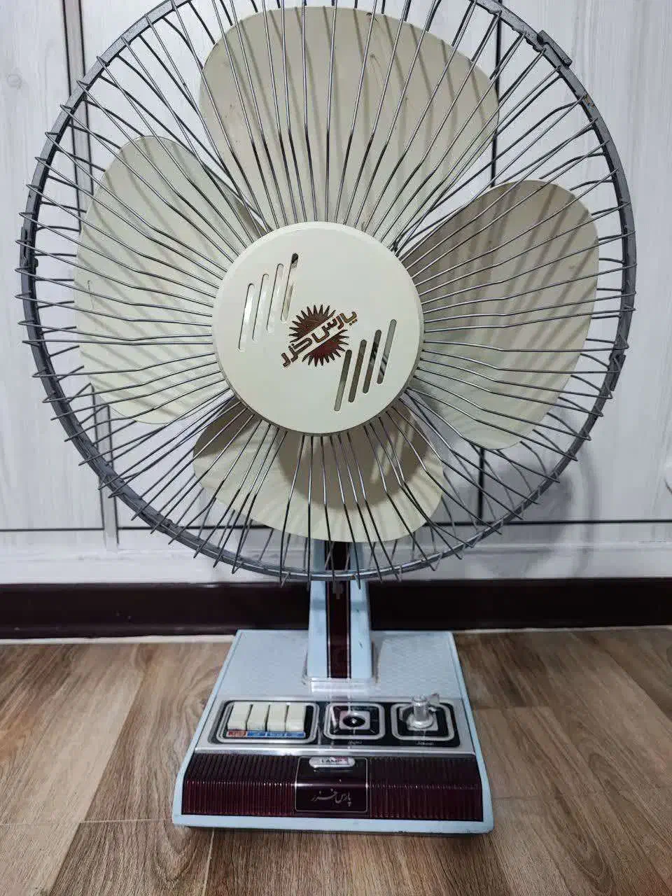 پنکه|پنکه و تصفیه‌کنندهٔ هوا|همدان, |دیوار