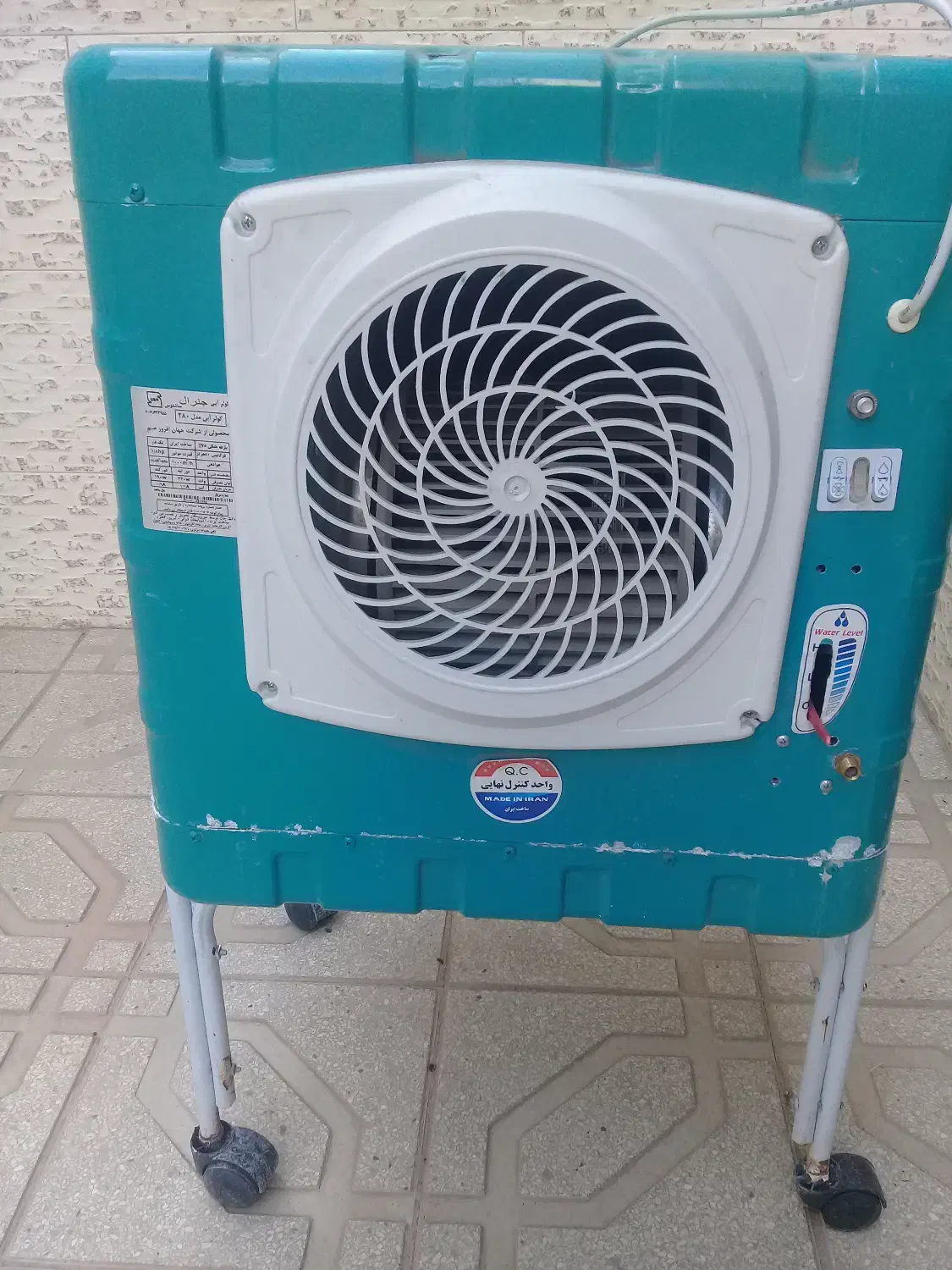 کولر ابی ۲۵۰۰ درحد نو با پایه و شناور|کولر آبی|سمنان, |دیوار