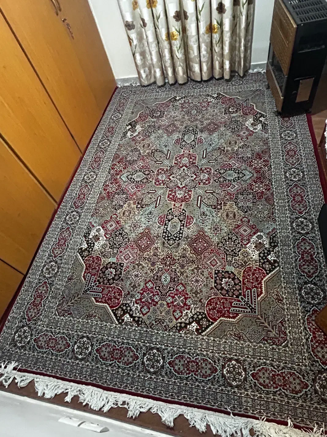 فرش ماشینی ۱۲ متری|فرش|همدان, |دیوار