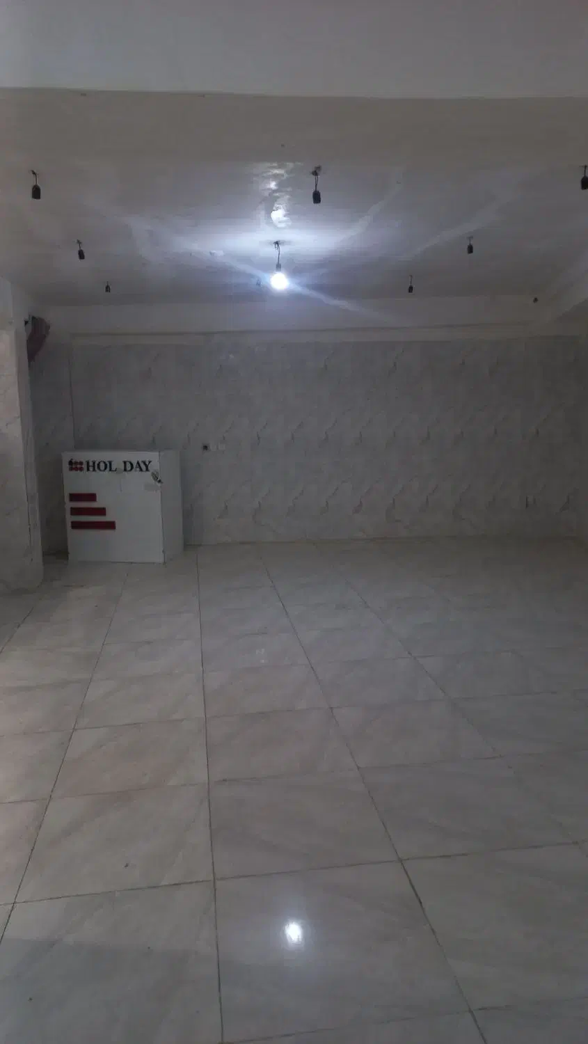 فروش زیر زمین نوساز۱۲۰متری بر بلوار مظفر|فروش مغازه و غرفه|پاکدشت, پاکدشت (مامازند)|دیوار