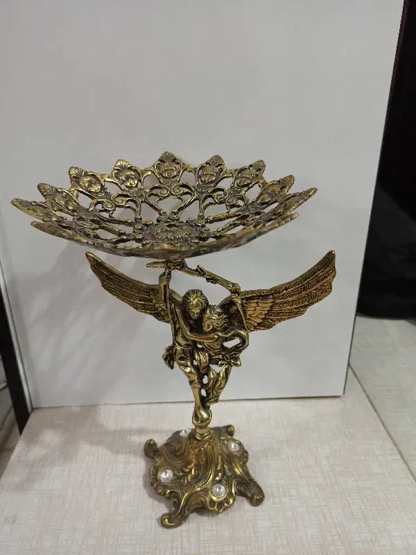 وسایل دکوری برنج|کلکسیون اشیاء عتیقه|بروجرد, |دیوار