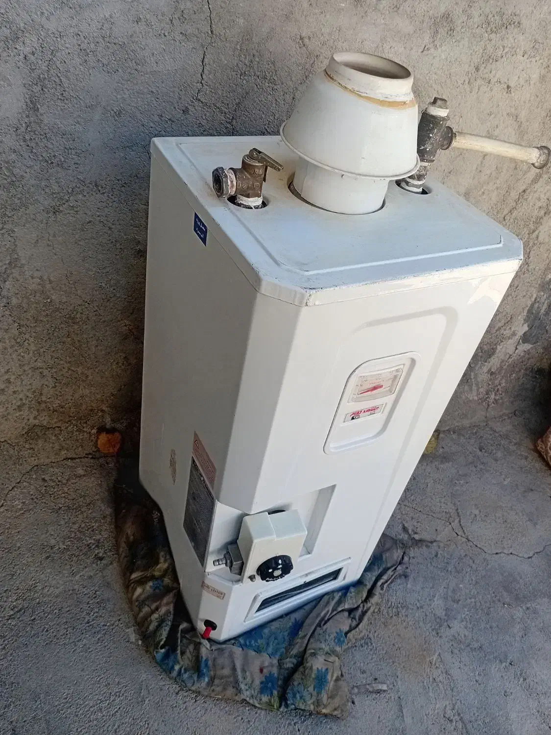 ابگرمکن نو|آبگرمکن، پکیج، شوفاژ|باوله, |دیوار