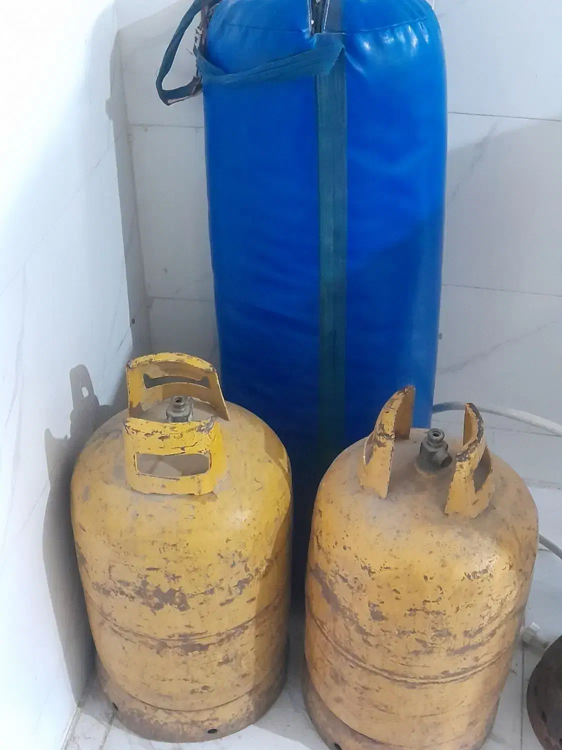 دو عدد کپسول ایران گاز خالی ویک عدد کیسه بوکس|اجاق گاز و لوازم برقی پخت‌وپز|ارومیه, |دیوار