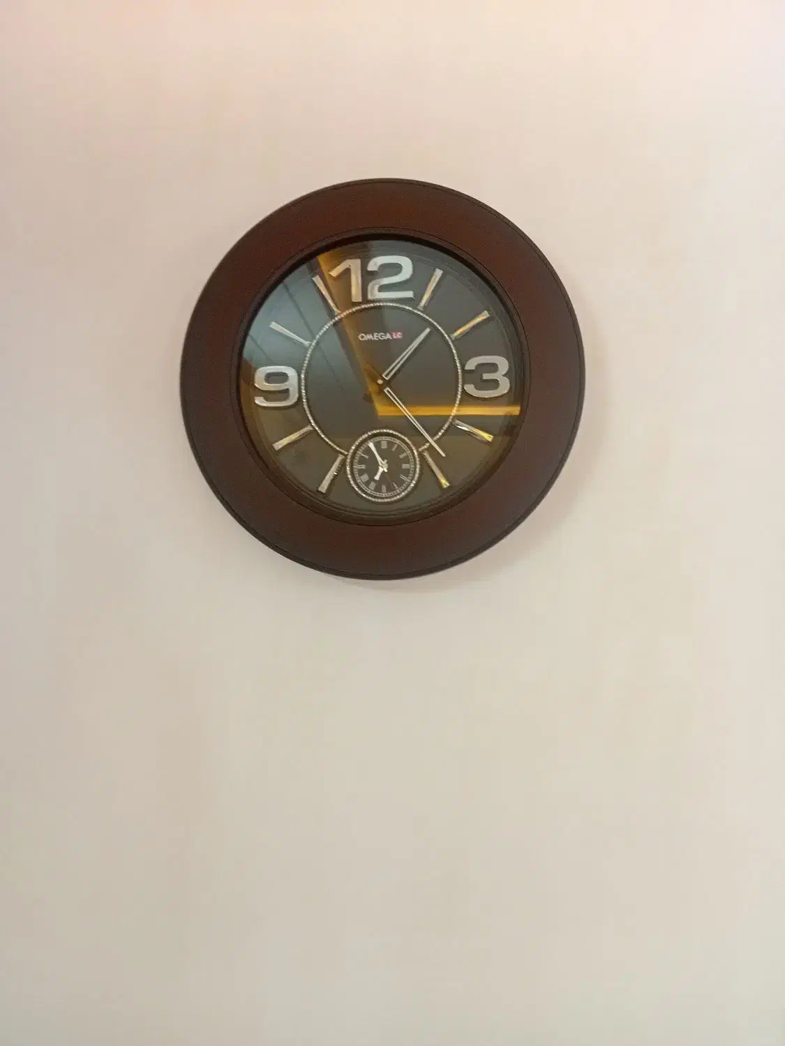 ساعت دیواری مارک امگا اصل|ساعت دیواری و تزئینی|بروجرد, |دیوار