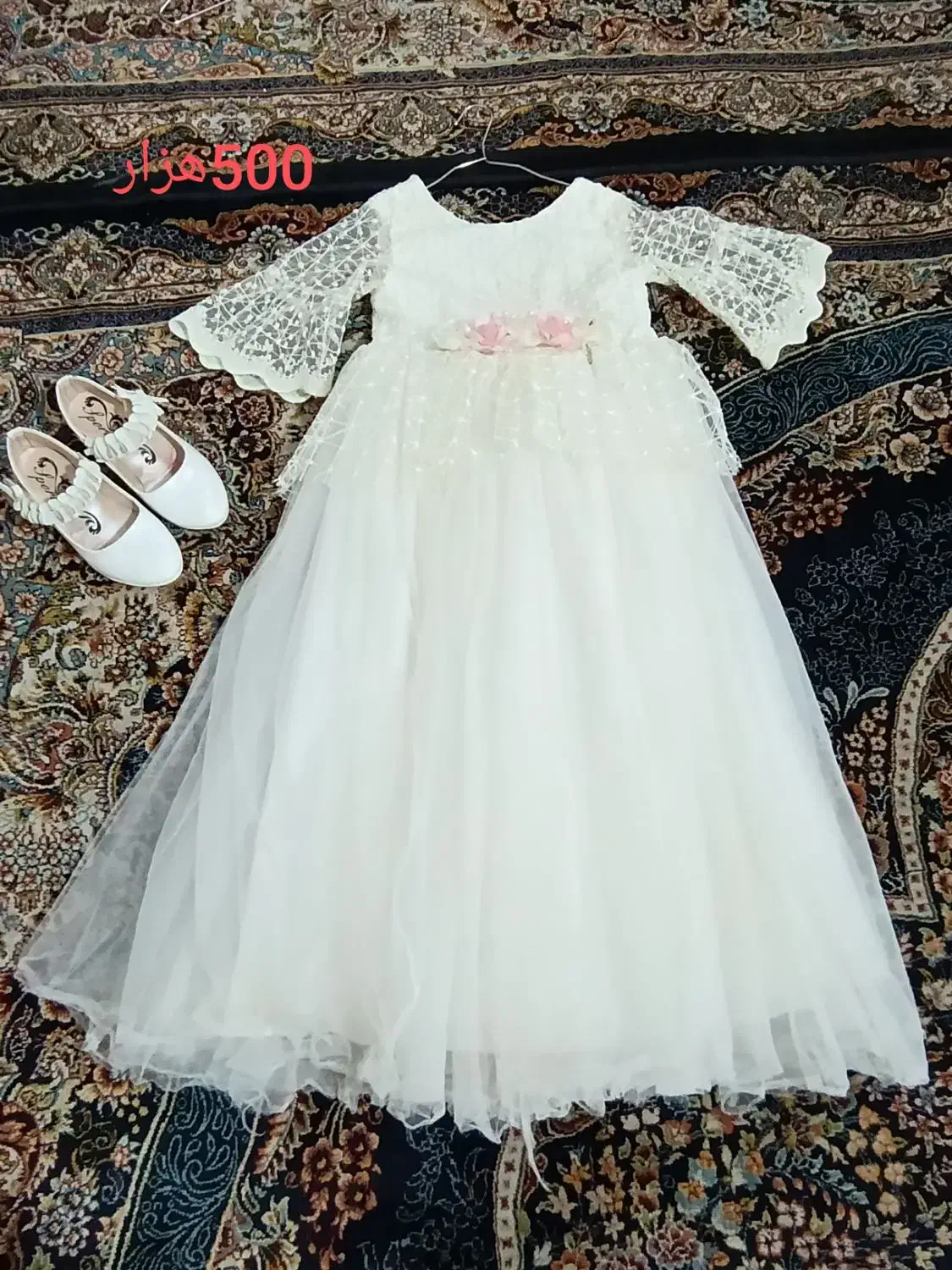 مقداری لباس دخترانه نوی نو|کفش و لباس بچه|بروجرد, |دیوار