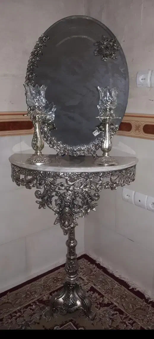 آینه و شمعدان|آینه|قزوین, |دیوار