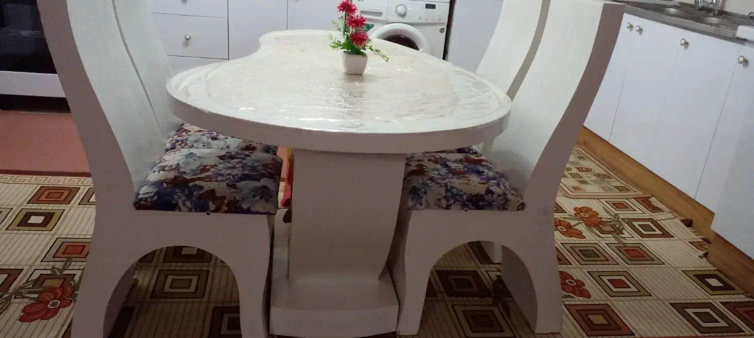 میز نهار خوری|میز و صندلی غذاخوری|گلپایگان, |دیوار