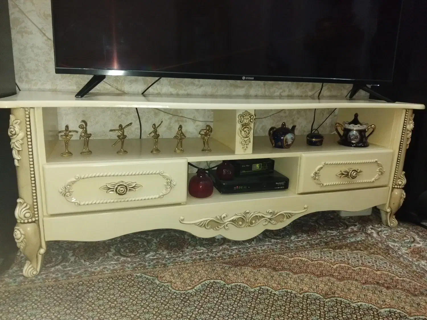 در حد نو مناسب جهیزیه|میز تلویزیون|تبریز, |دیوار