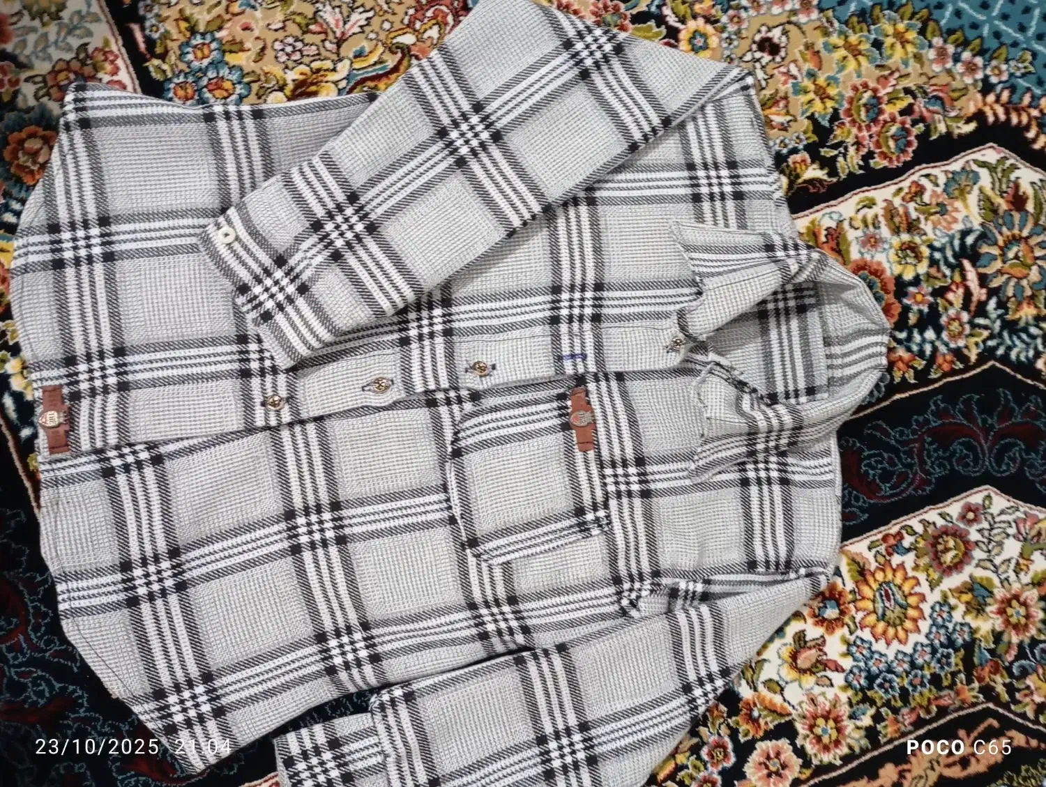 لباس|لباس|جعفرآباد, |دیوار