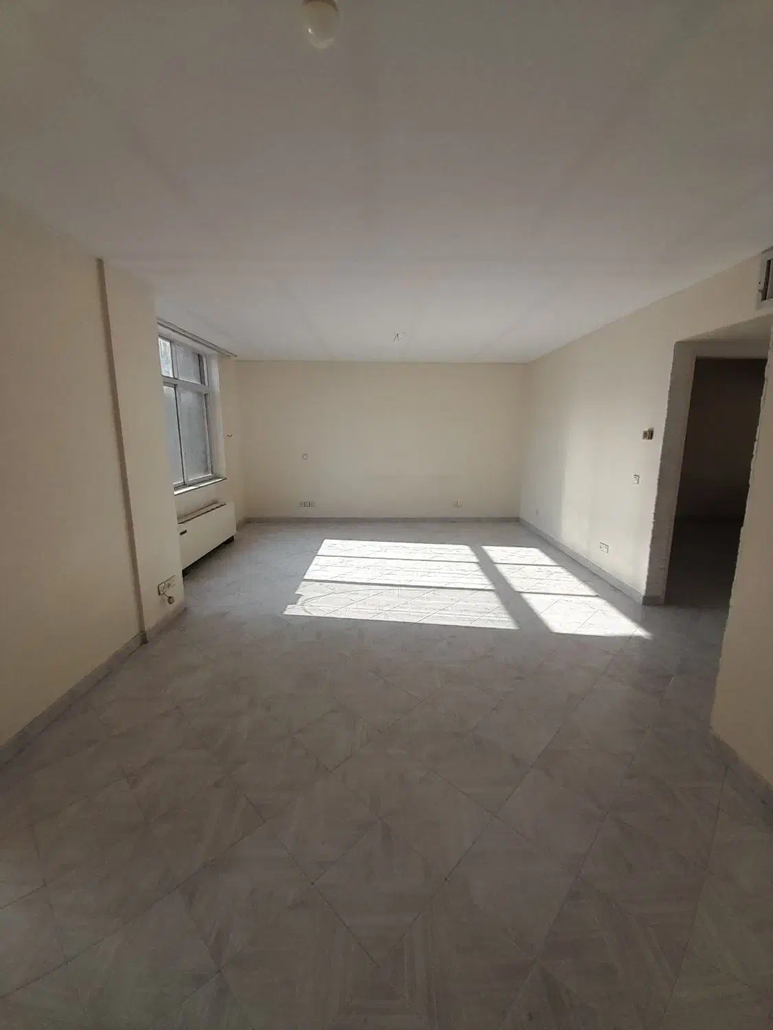 میرداماد۱۲۵ متر ۲خ خوش نقشه با امکانات تخلیه