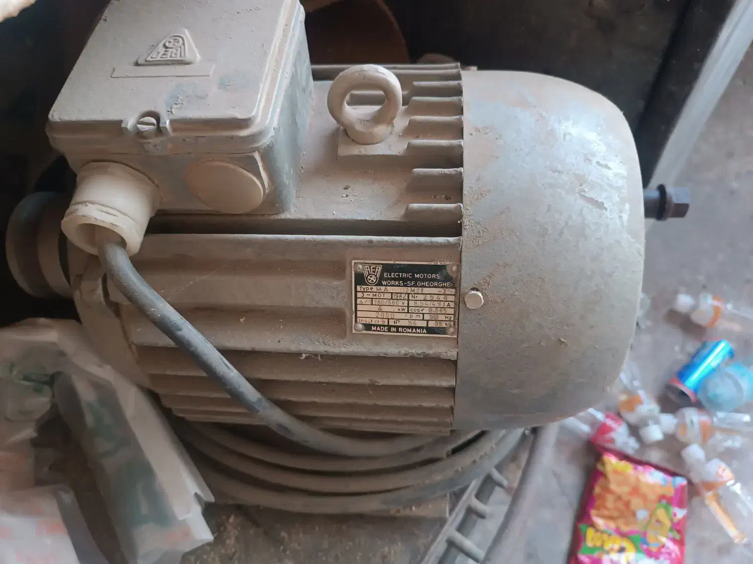 کپسول اکسیژن  و سری برش شیلنگ ودینام سه فاز|ابزارآلات|باغ بهادران, |دیوار