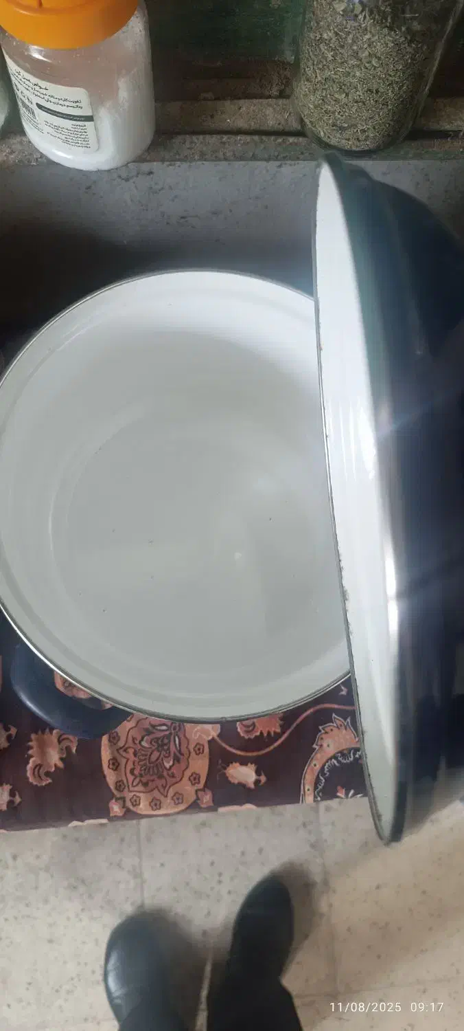 قابلمه لعابی|ظروف پختوپز|لاهیجان, کوی زمانی|دیوار