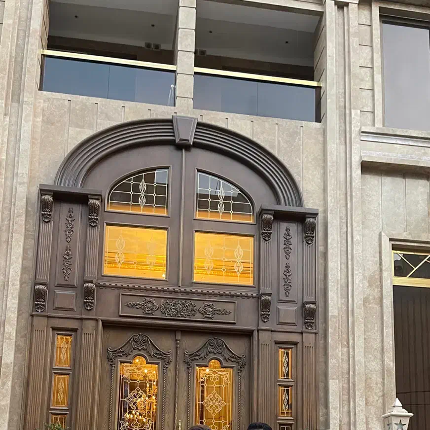 شهرک غرب ویلا۲۰۰متر ۳خواب ۱مستر۲پارک بازسازی استخر