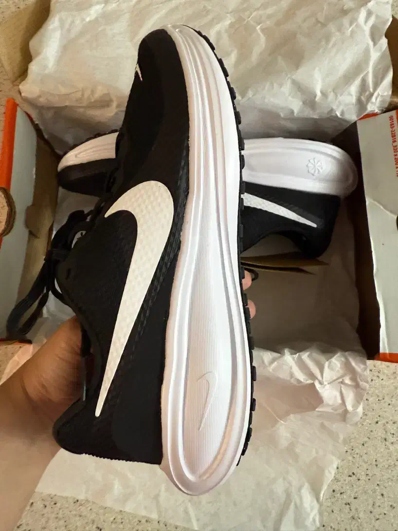 کتونی نایک|کیف، کفش، کمربند|قائمشهر, |دیوار