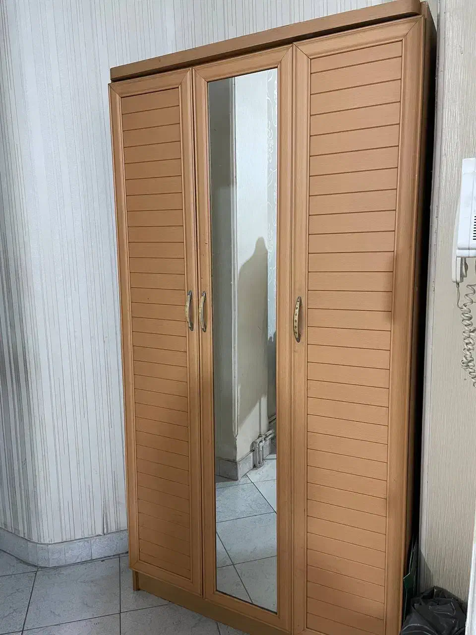 جا کفشی و کمد لباس|جاکفشی، کمد، دراور|فردیس, منظریه|دیوار