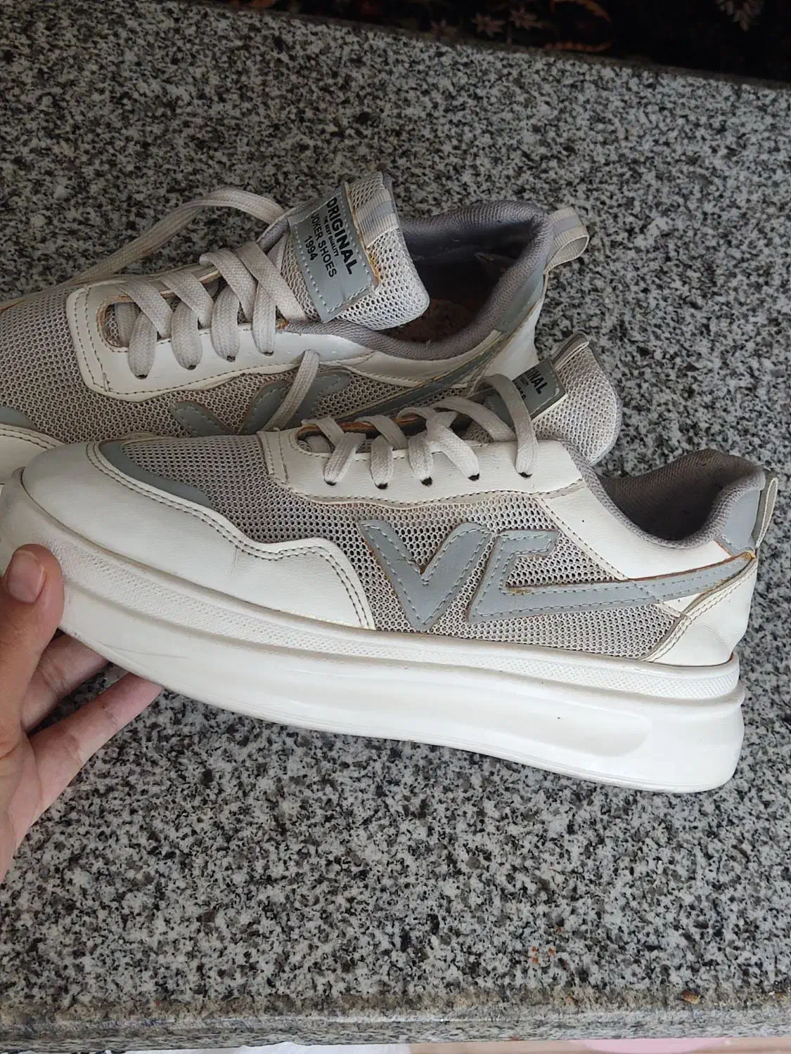 کفش اسپرت|کیف، کفش، کمربند|تربت جام, شهرک آزادگان|دیوار