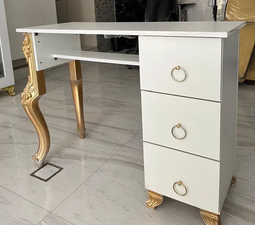 تجهیزات آرایشگاه|آرایشگاه و سالنهای زیبایی|اصفهان, فرهنگیان|دیوار