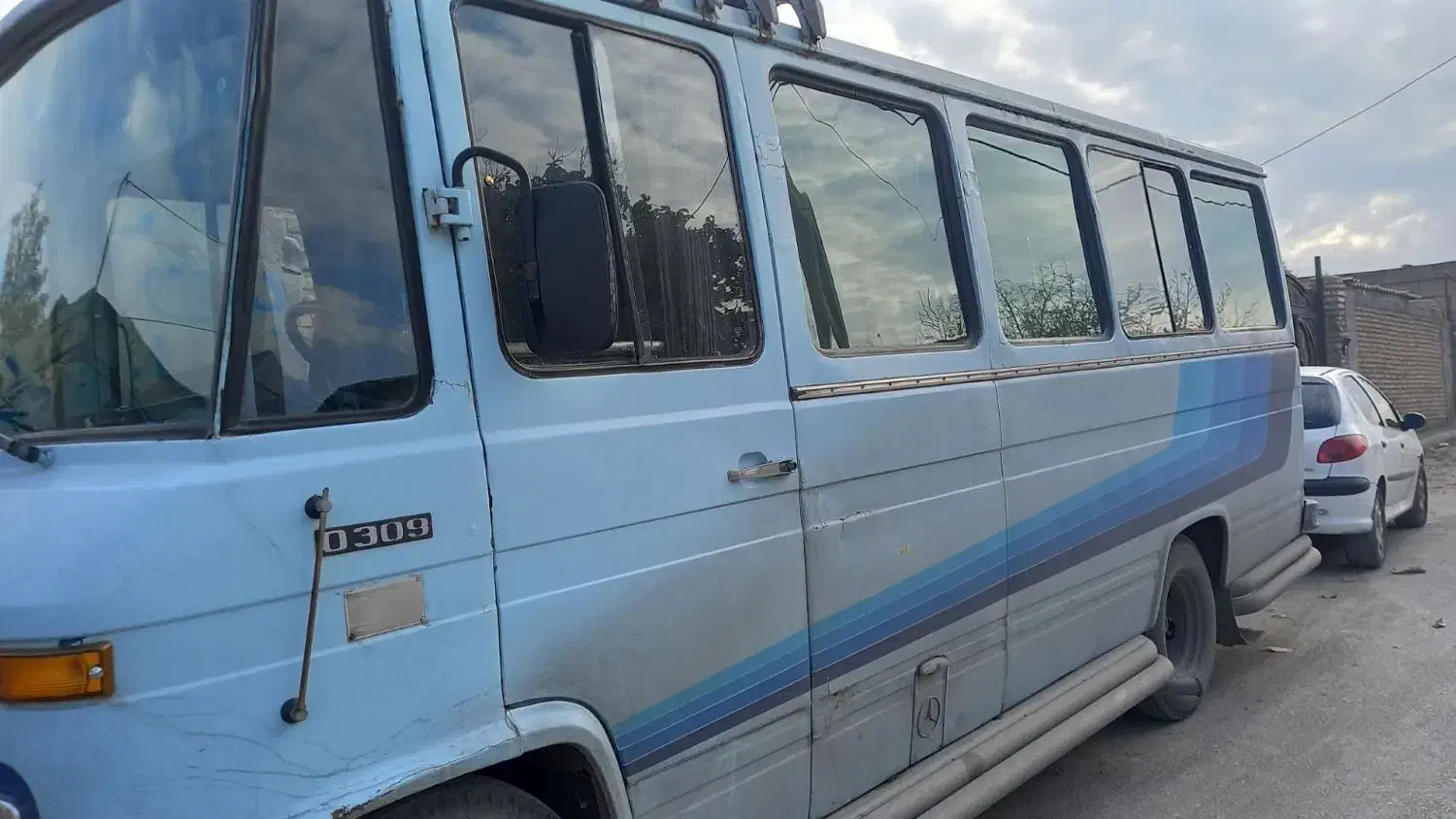 مینی بوس بنز۶۹کولردار|خودرو سنگین|مشهد, دوست آباد|دیوار