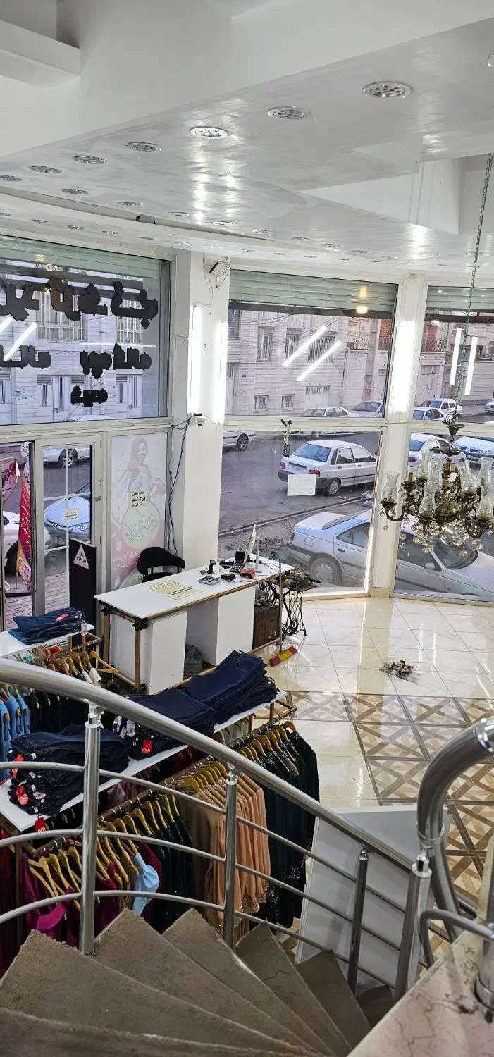 همکار تک شیفت در فروشگاه بزرگ پوشاک|استخدام خدمات فروشگاه و رستوران|خوی, |دیوار