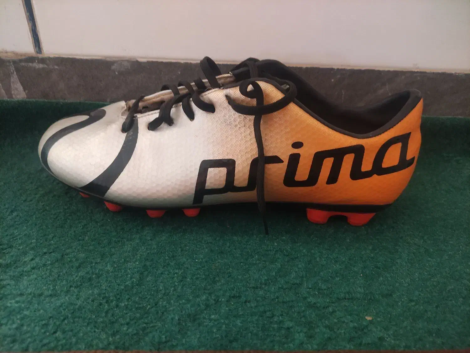 کفش چمنی prima اصل سایز 43|کیف، کفش، کمربند|مرودشت, مسجد رسول|دیوار