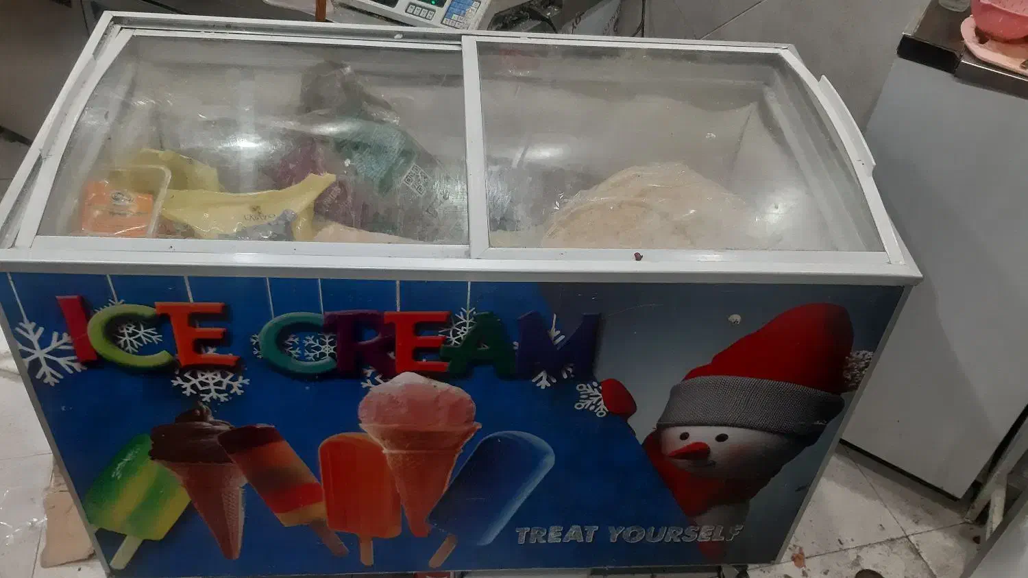 فریزر بستنی صندوقی یخچال|کافی‌شاپ و رستوران|مشهد, انقلاب|دیوار