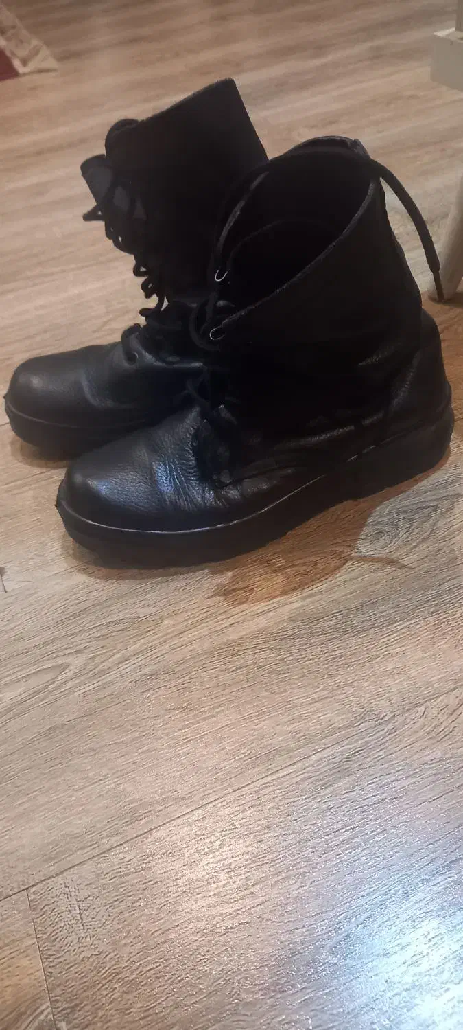 پوتین سربازی ۴۱|کیف، کفش، کمربند|کوهسار (البرز), |دیوار