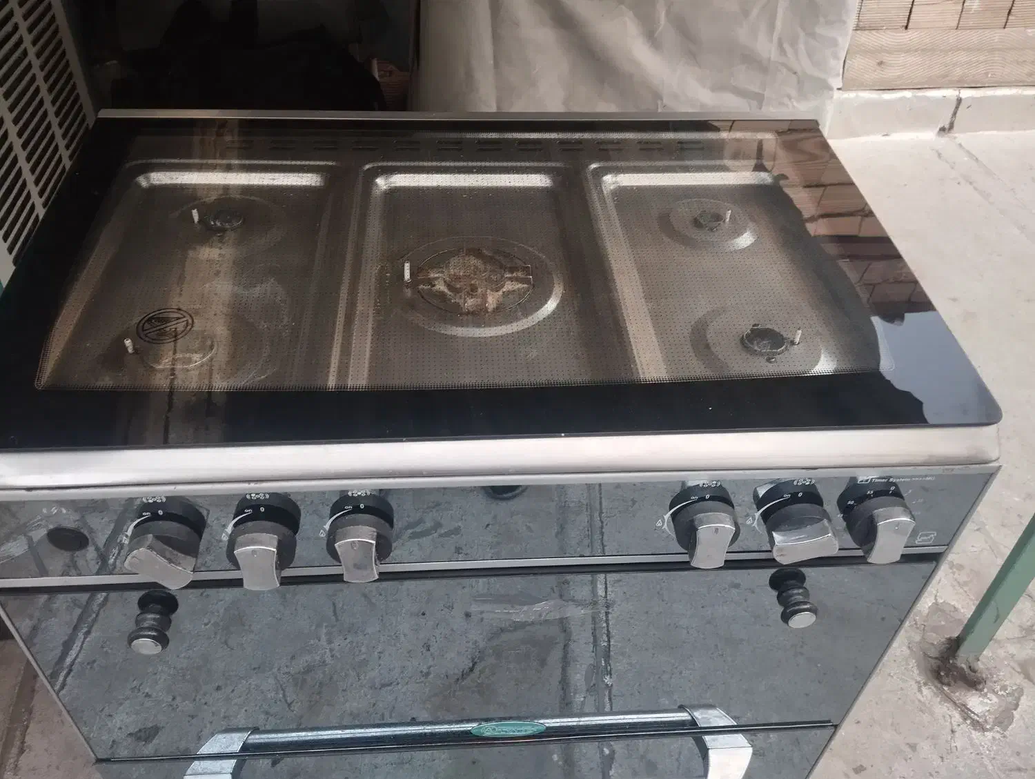 یک عدد گاز پنج شعله تمیز سالم|اجاق گاز و لوازم برقی پخت‌وپز|تهران, خاک سفید|دیوار