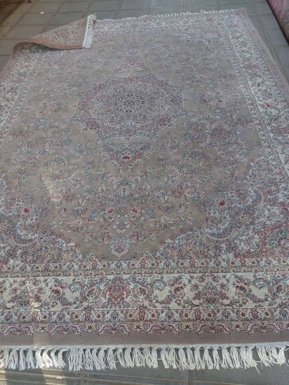 زمرد مشهد|فرش|سبزوار, مدرس|دیوار