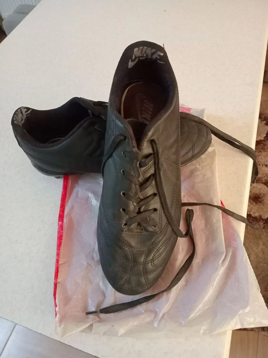 کفش فوتبال سایز ۴۱|کیف، کفش، کمربند|تهران, آهنگران (سراسیاب دولاب)|دیوار