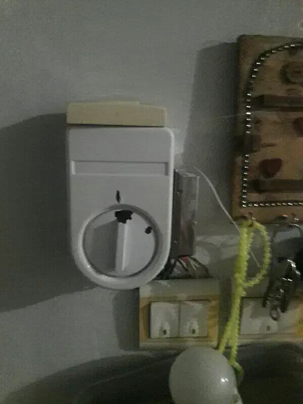 پنکه سقفی در فومن|پنکه و تصفیه‌کنندهٔ هوا|تولم شهر, |دیوار