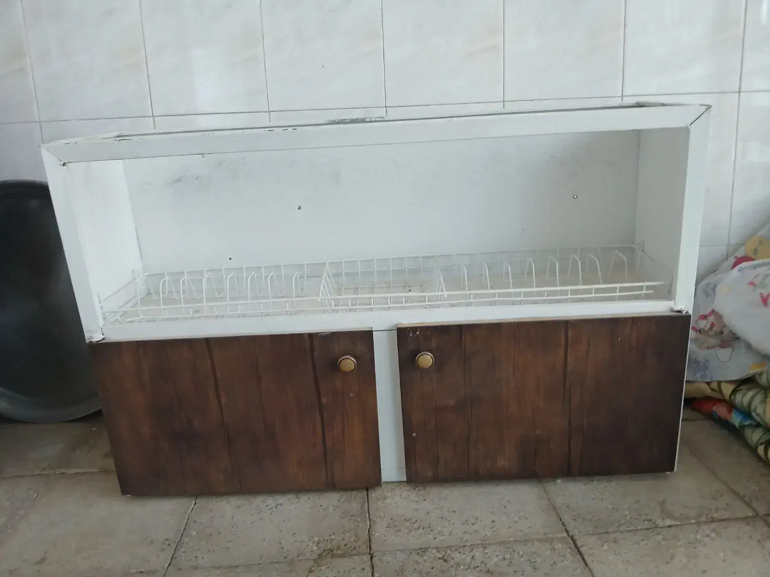 ابچکان نو فلزی|آبچکان و نظمدهنده ظروف|کوهدشت, |دیوار