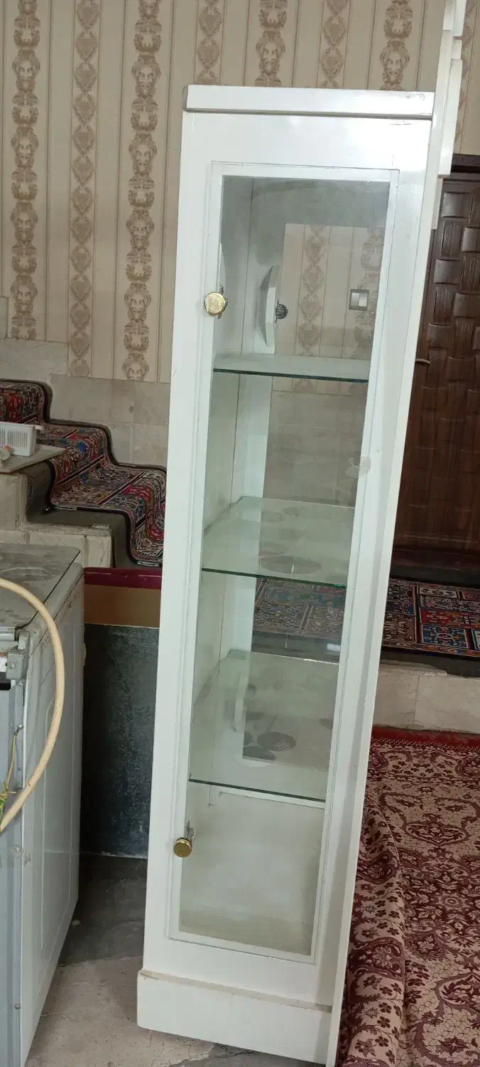 گنجه سالم|بوفه، ویترین، کنسول|تربت‌حیدریه, شهرک ولیعصر|دیوار