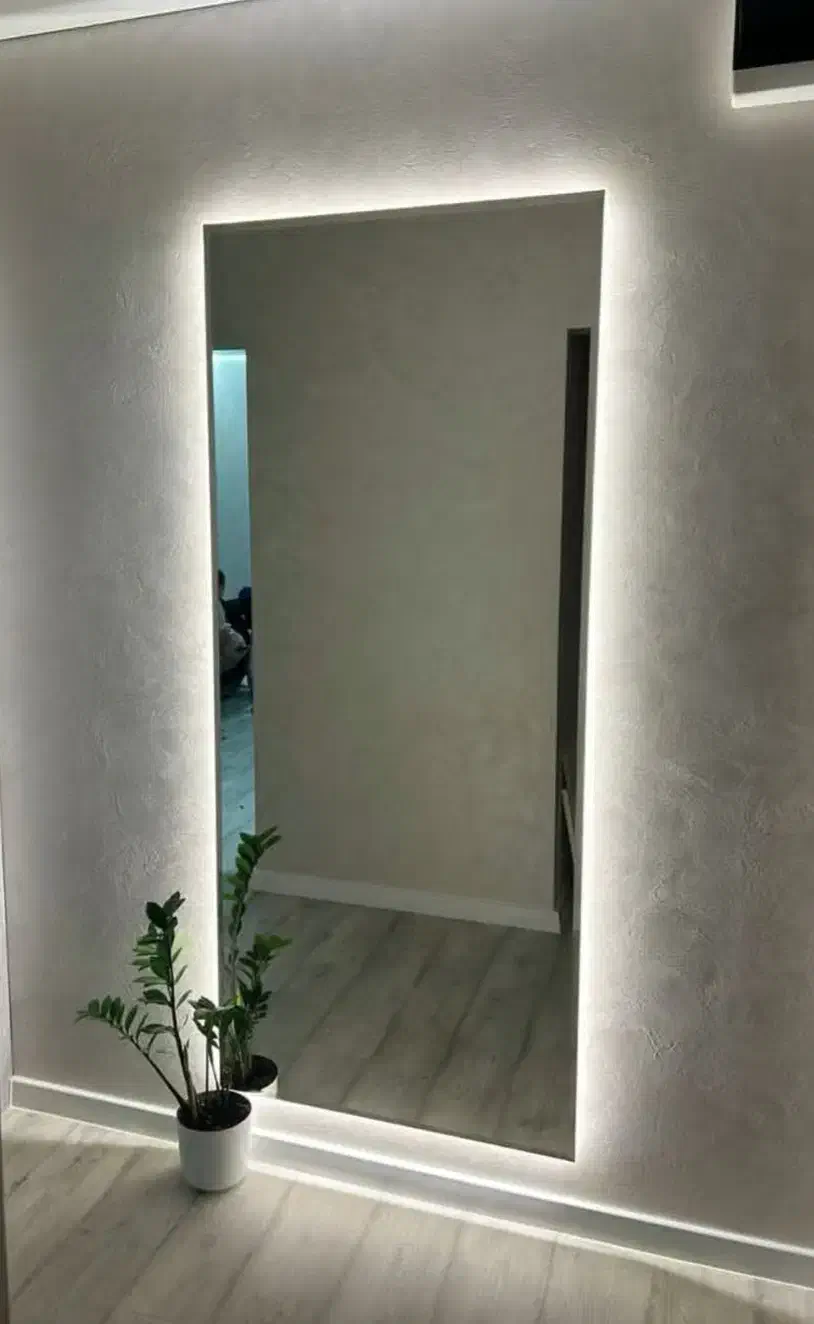 آینه قدی|آینه|قم, نیروگاه|دیوار