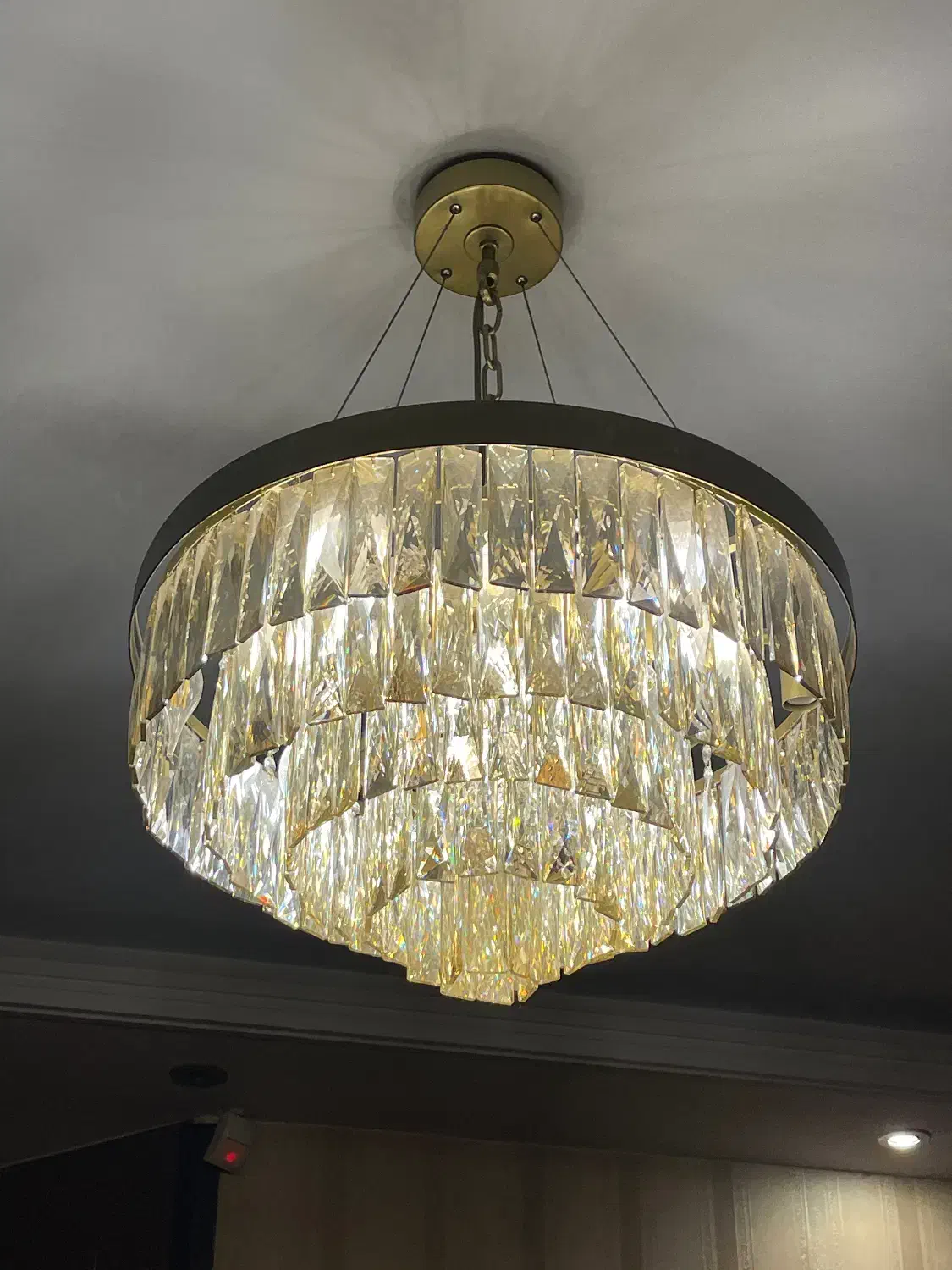 لوستر و کنار سالنی|لوستر و چراغ آویز|تهران, پردیسان|دیوار