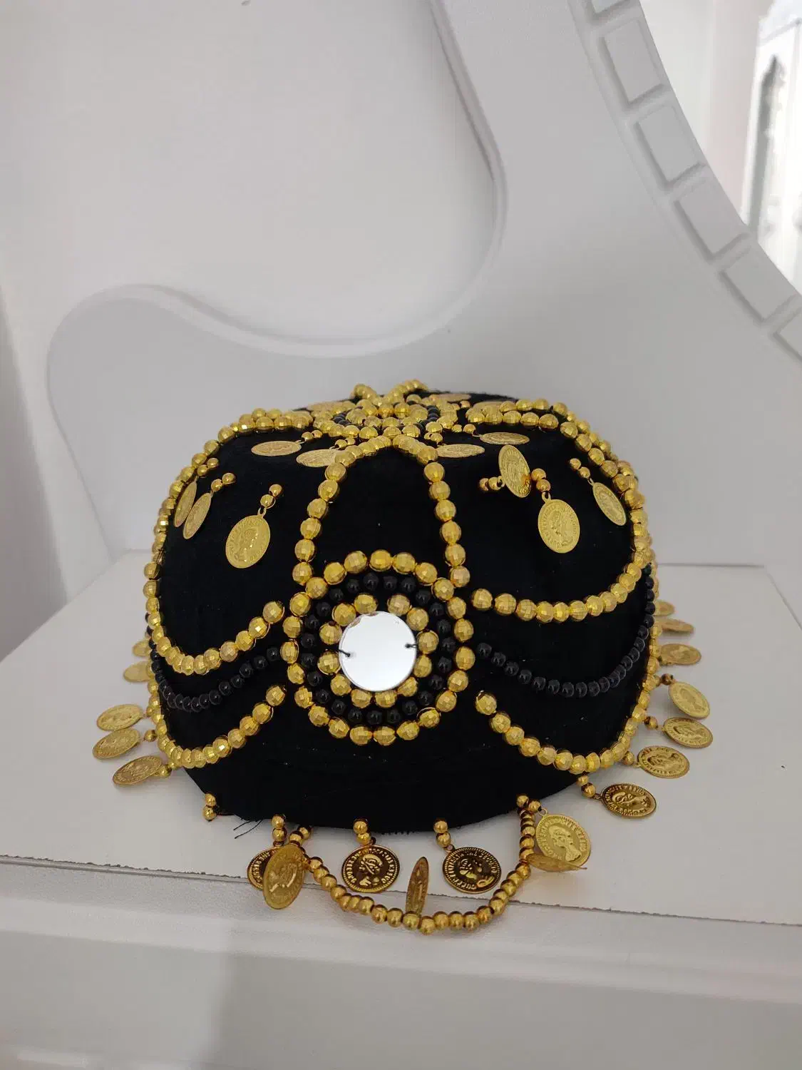 کلاه سنتی زنونه|لباس|فردیس, نگارستان|دیوار