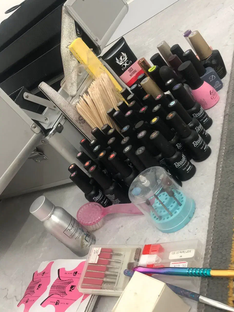 لوازم ناخن|آرایشگاه و سالنهای زیبایی|فولادشهر, مسکن مهر فولادشهر|دیوار