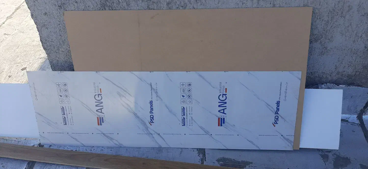 چراغ مهتابی خطی ۴۰ وات و تعدادی وسایل و لوازم|لامپ و چراغ|اردبیل, |دیوار