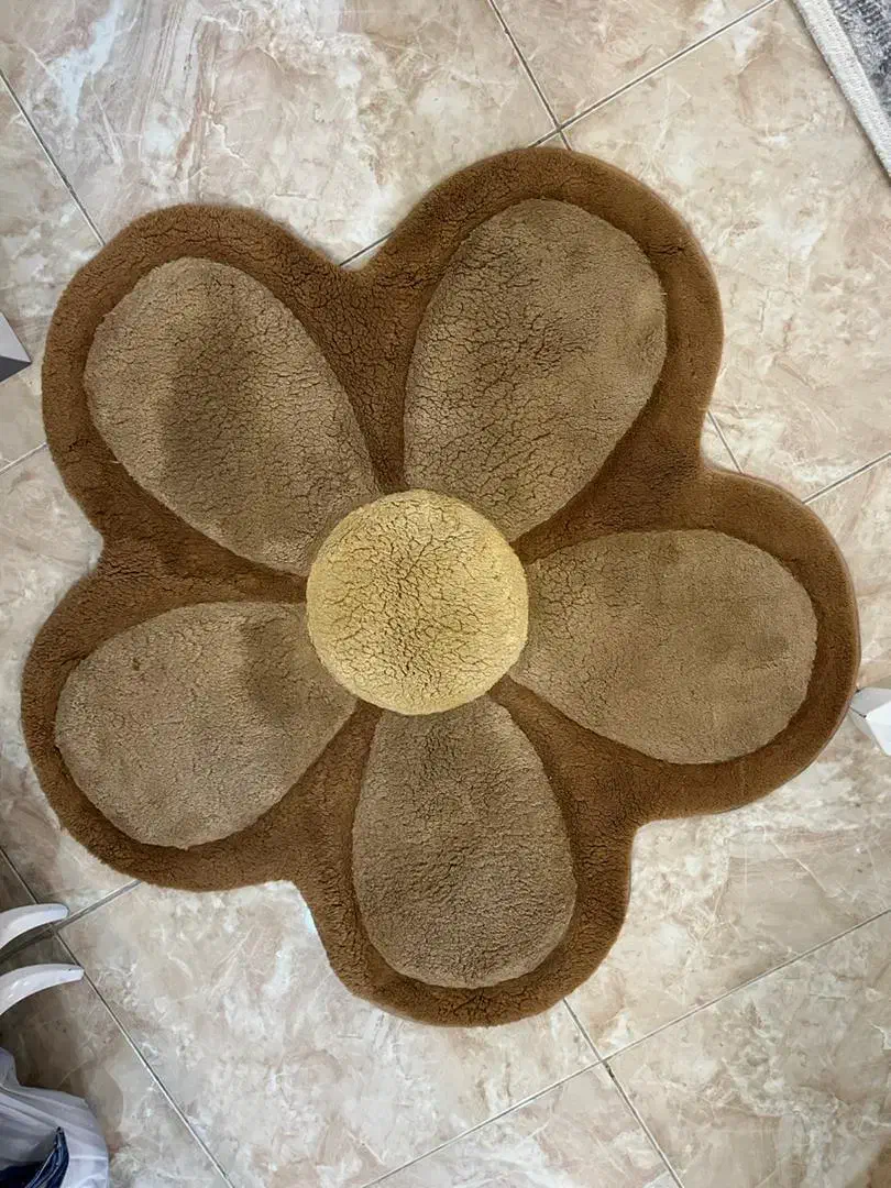 قالیچه گل یک متری|فرش|بندر انزلی, نوروزی|دیوار