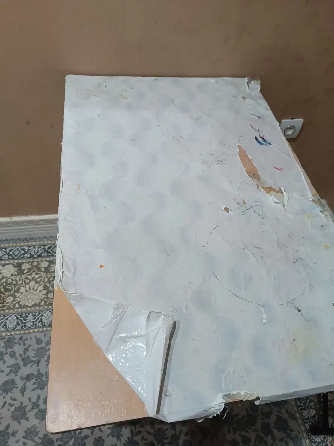 میز|آرایشگاه و سالن‌های زیبایی|دورود, |دیوار