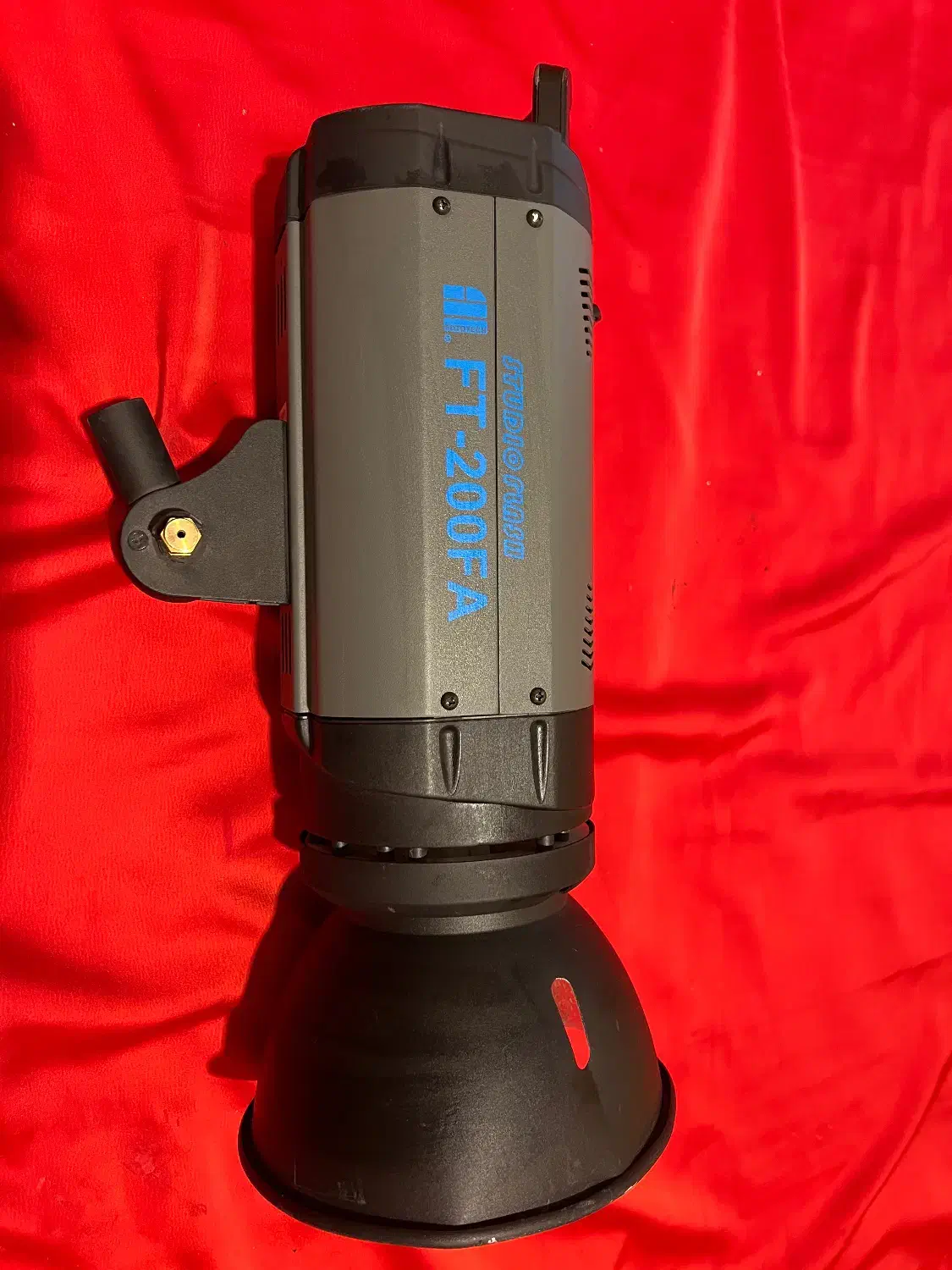 فلش عکاسی|دوربین عکاسی و فیلم‌برداری|شیراز, شهرک پرواز|دیوار