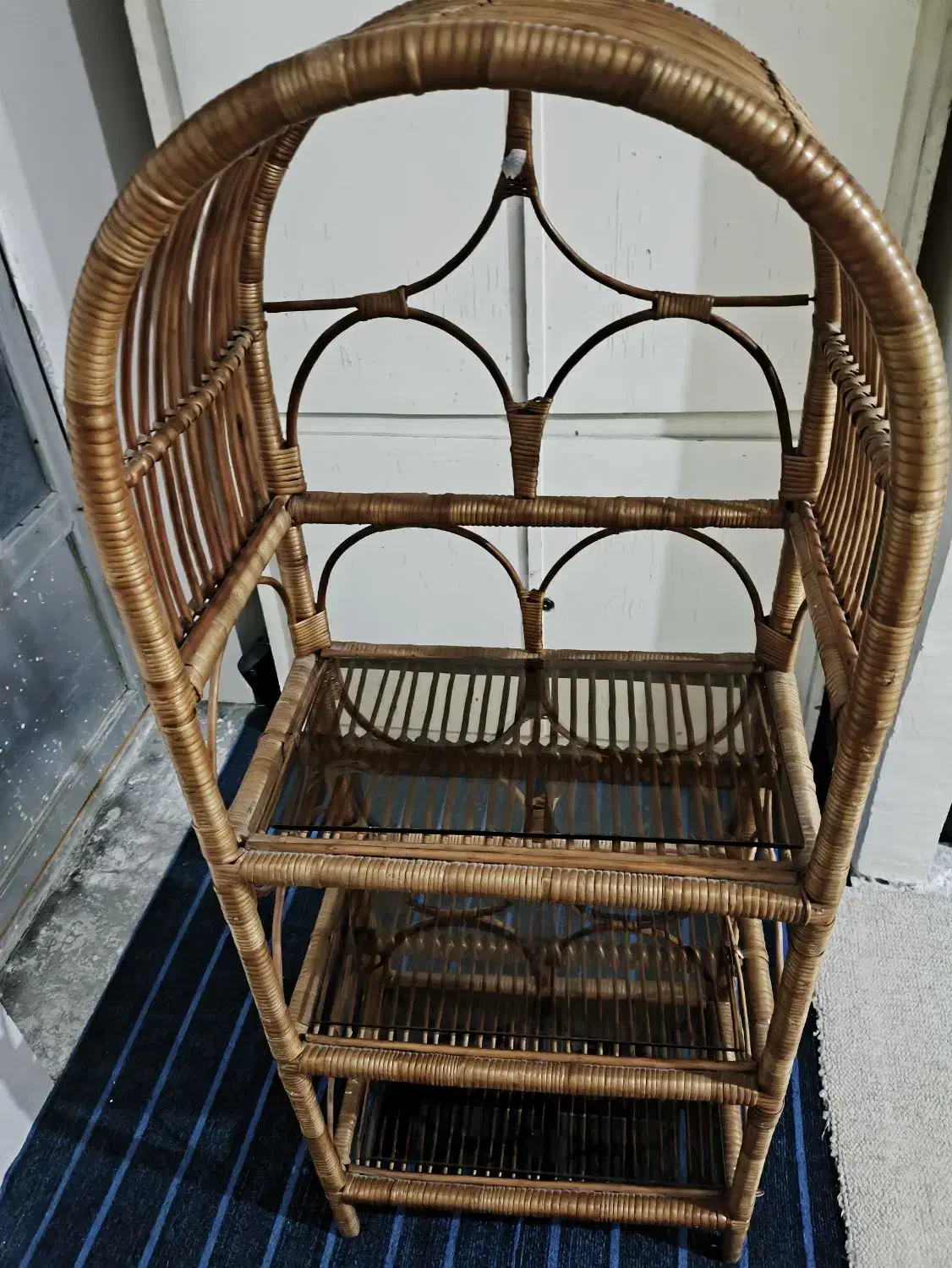 استند حصیری|کتابخانه، شلف، قفسههای دیواری|گرگان, |دیوار