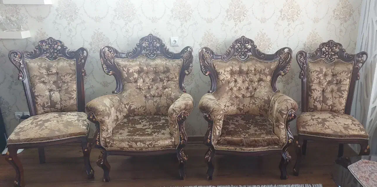 مبل سلطنتی ۹ نفره|مبلمان خانگی و میز عسلی|شاهین‌شهر, اقبال لاهوری|دیوار