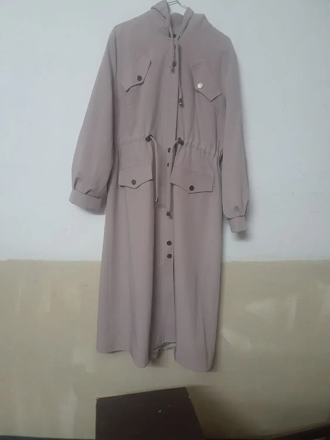 پالتو|لباس|نگین شهر, |دیوار