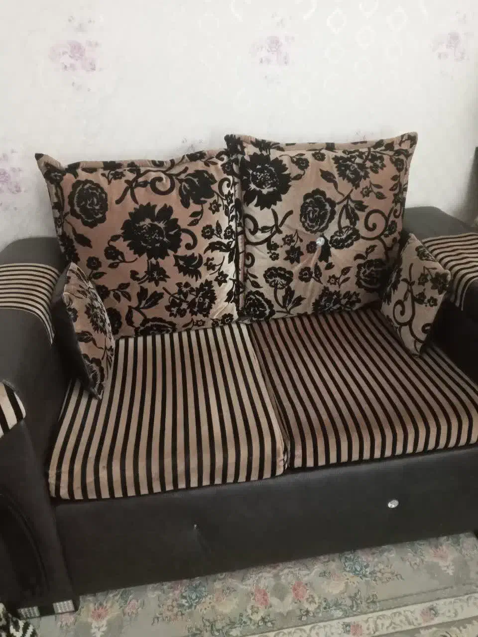 مبل|مبلمان خانگی و میز عسلی|کرج, حسین آباد (اکبر آباد)|دیوار